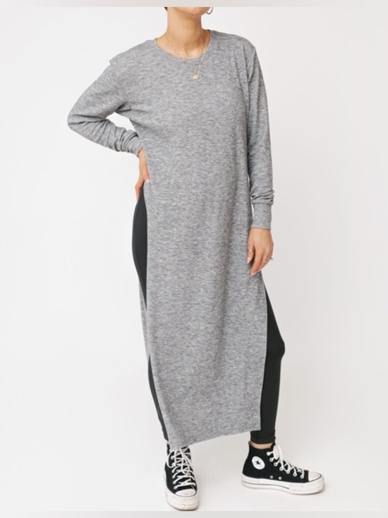 Smash + Tess Dresses & Skirts - Smash + Tess Grey Knit Crewneck Tunic Sweater Dress